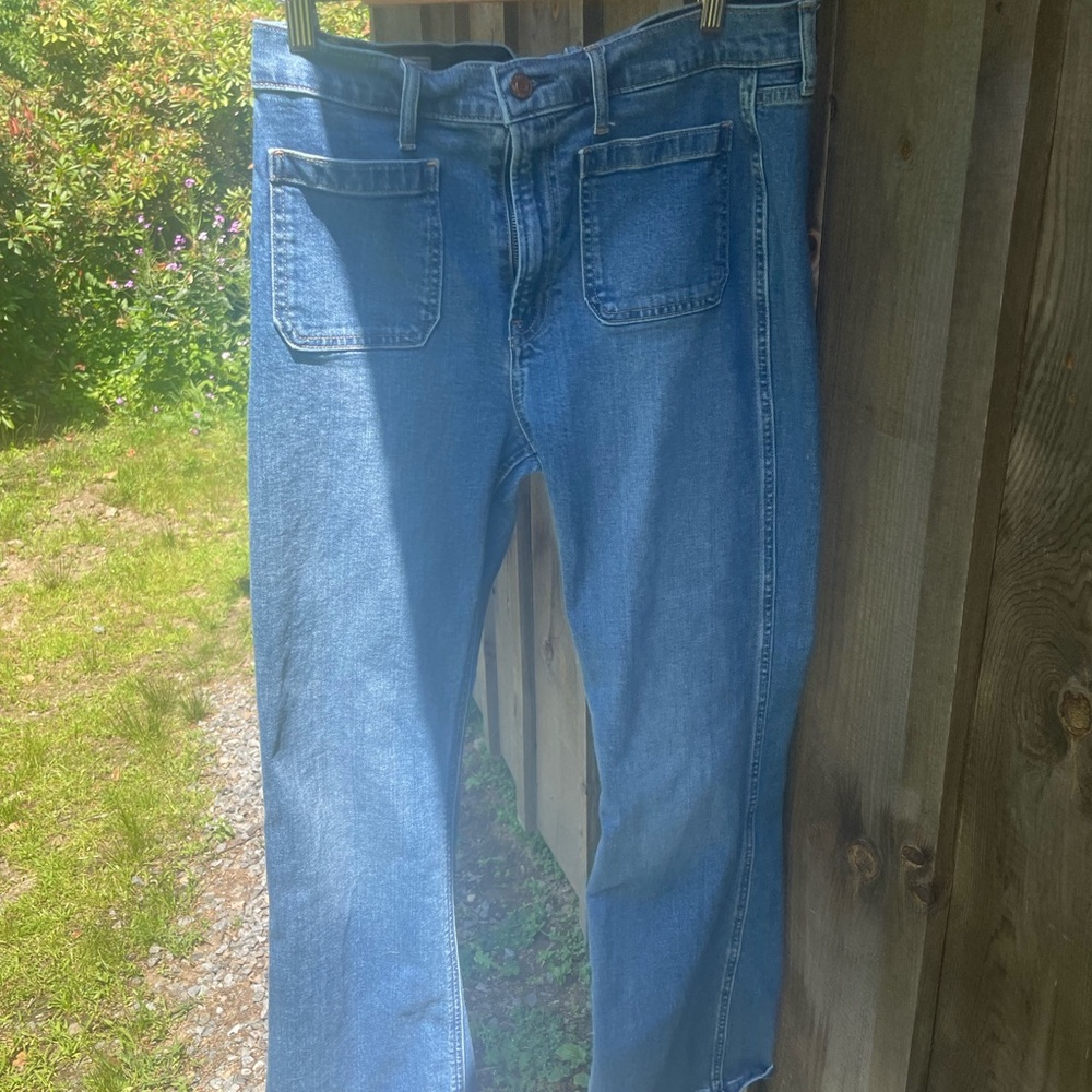 GAP 70s Flare High Rise